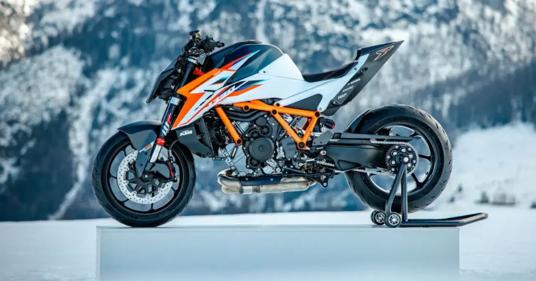 2026 KTM 1390 Super Duke RR unveiled limited edition 193hp naked bike carbon fibre lightweight design