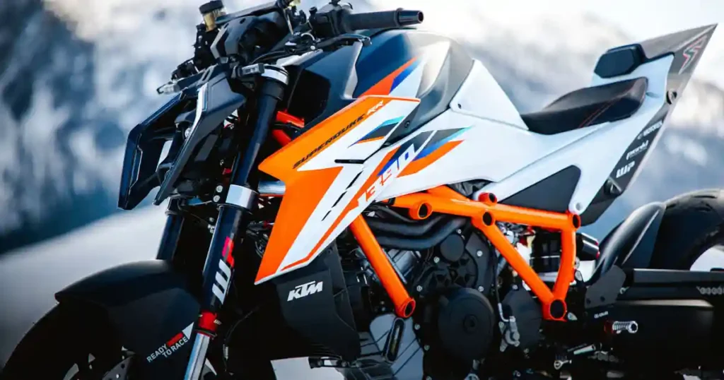 KTM 1390 Super Duke RR design details carbon fibre bodywork LED headlight winglets